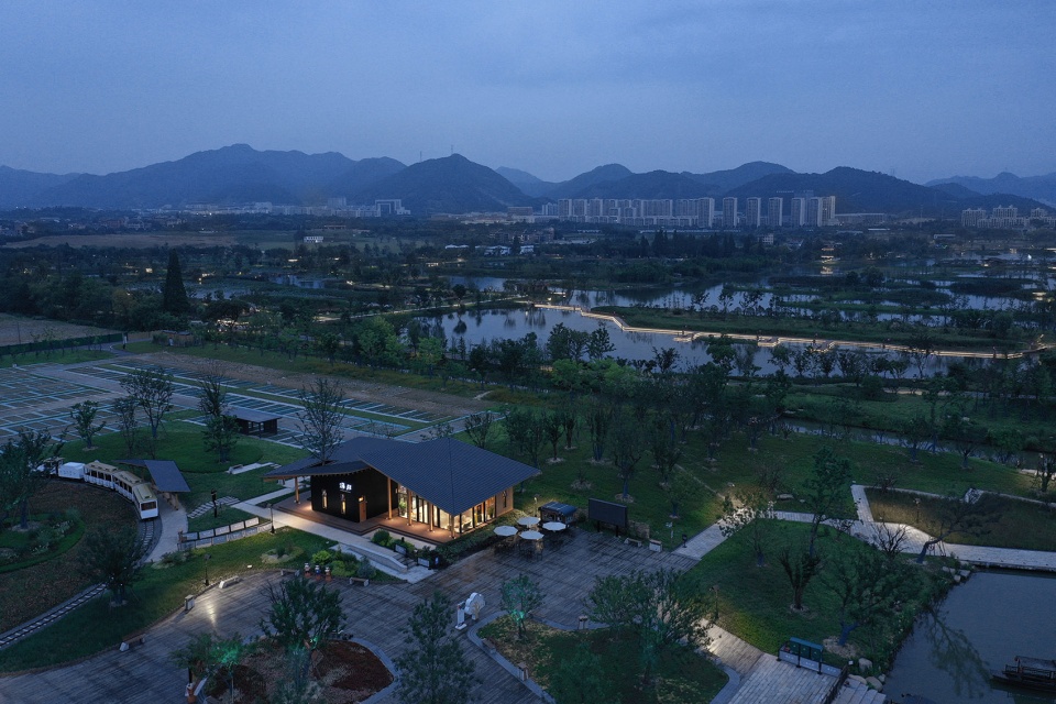 fuyang yangbei lake wetland reception center china by shulin architectural design