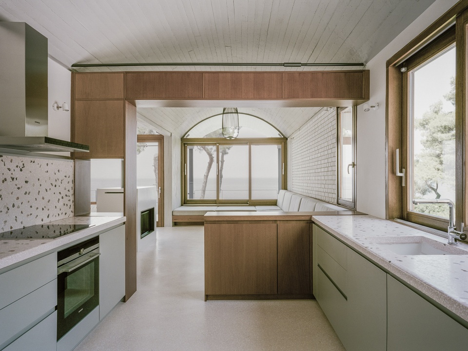 st minas house by neiheiser argyros