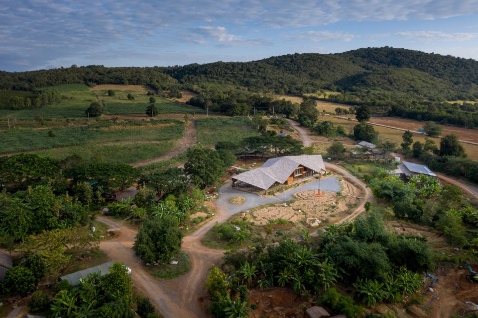 PANNAR Sufficiency Economic and Agriculture Learning Center Vin Varavarn Architects