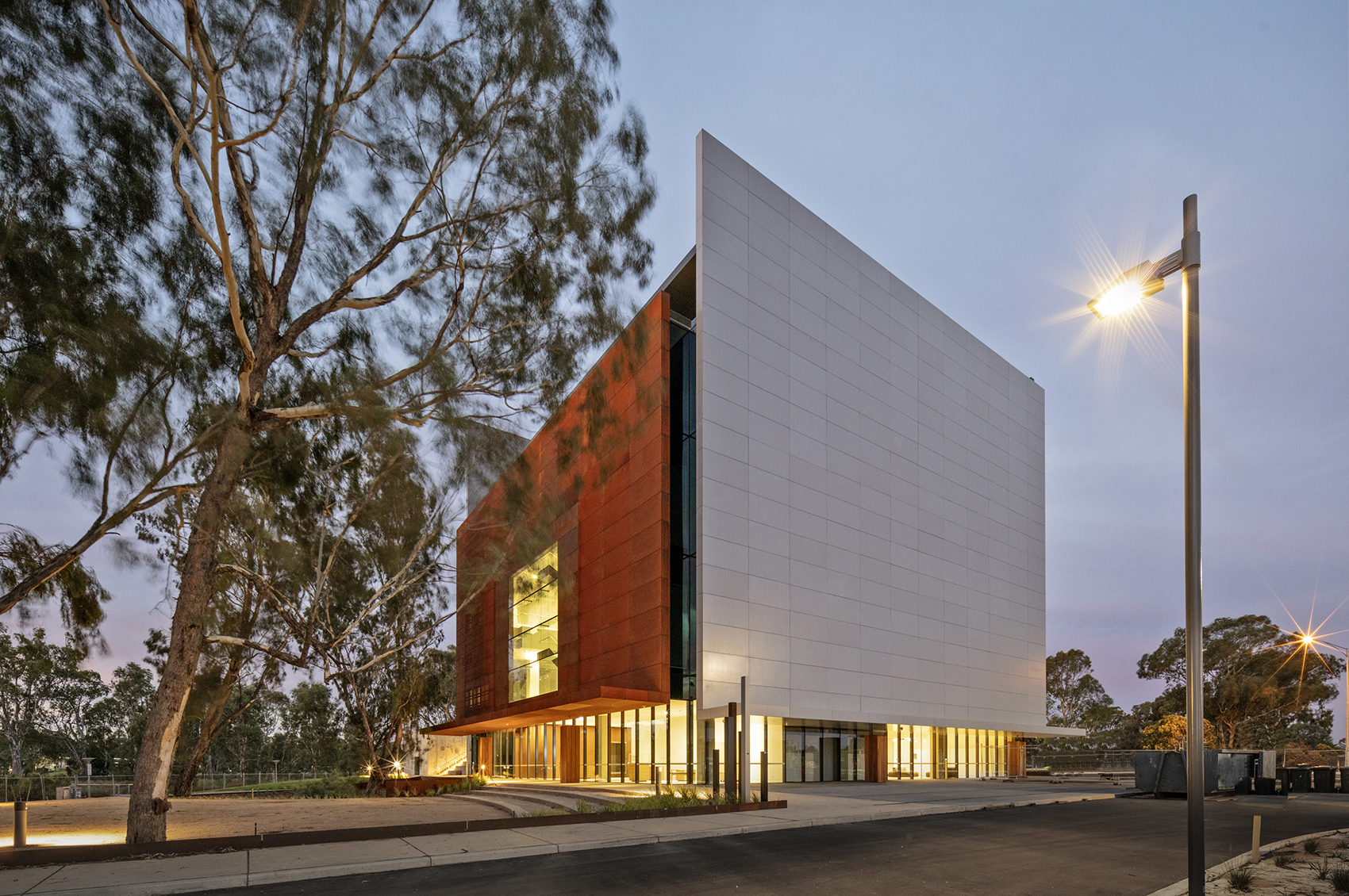 shepparton art museum by denton corker marshall