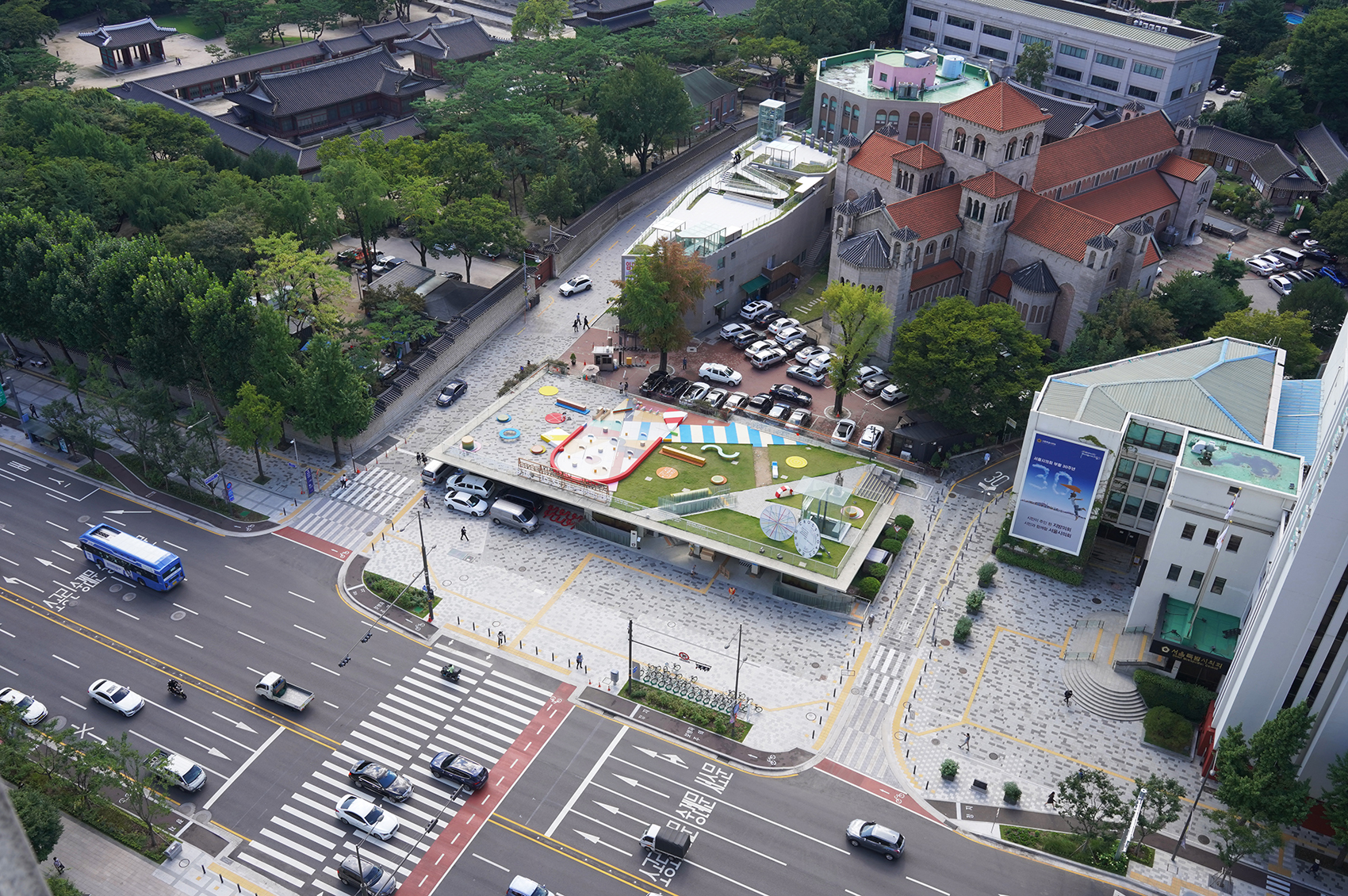 seoul urban pinball machine by studio heech
