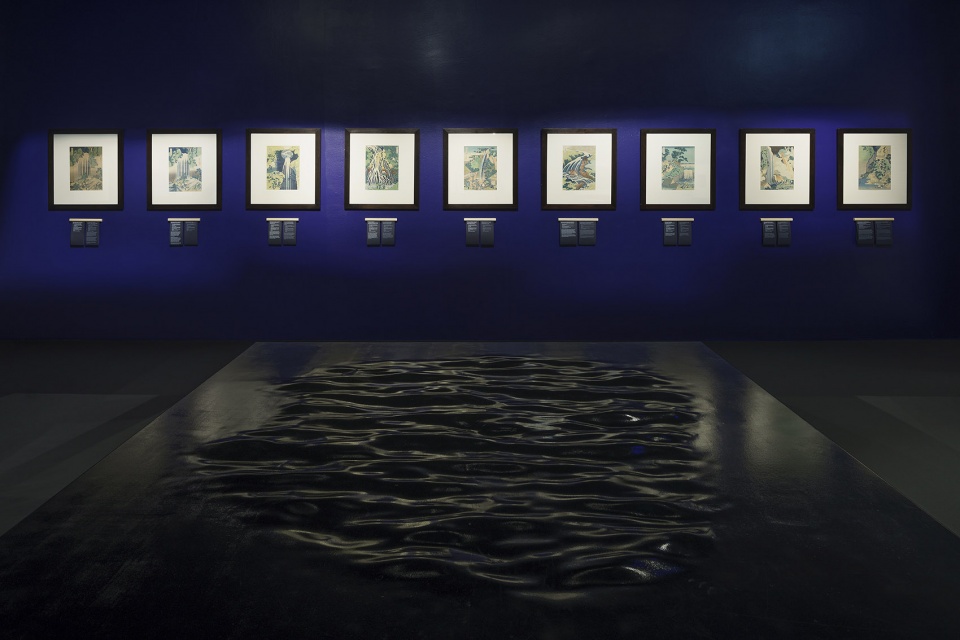 the exhibition hokusai passages by narchitektura