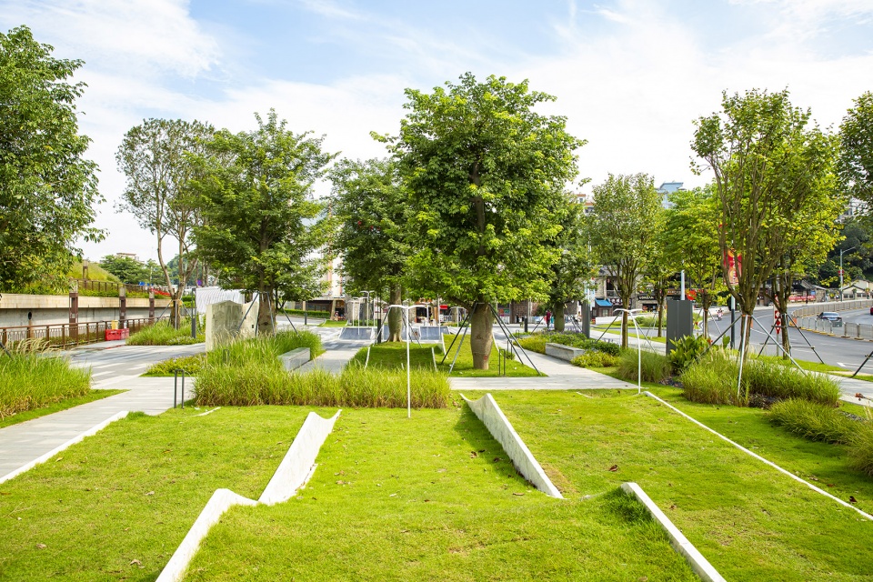 Reconstruction project of Traffic and Slow Traffic System around the South Gate of Gankeng Kejia Town by Shenzhen Urban Transport Plannin...