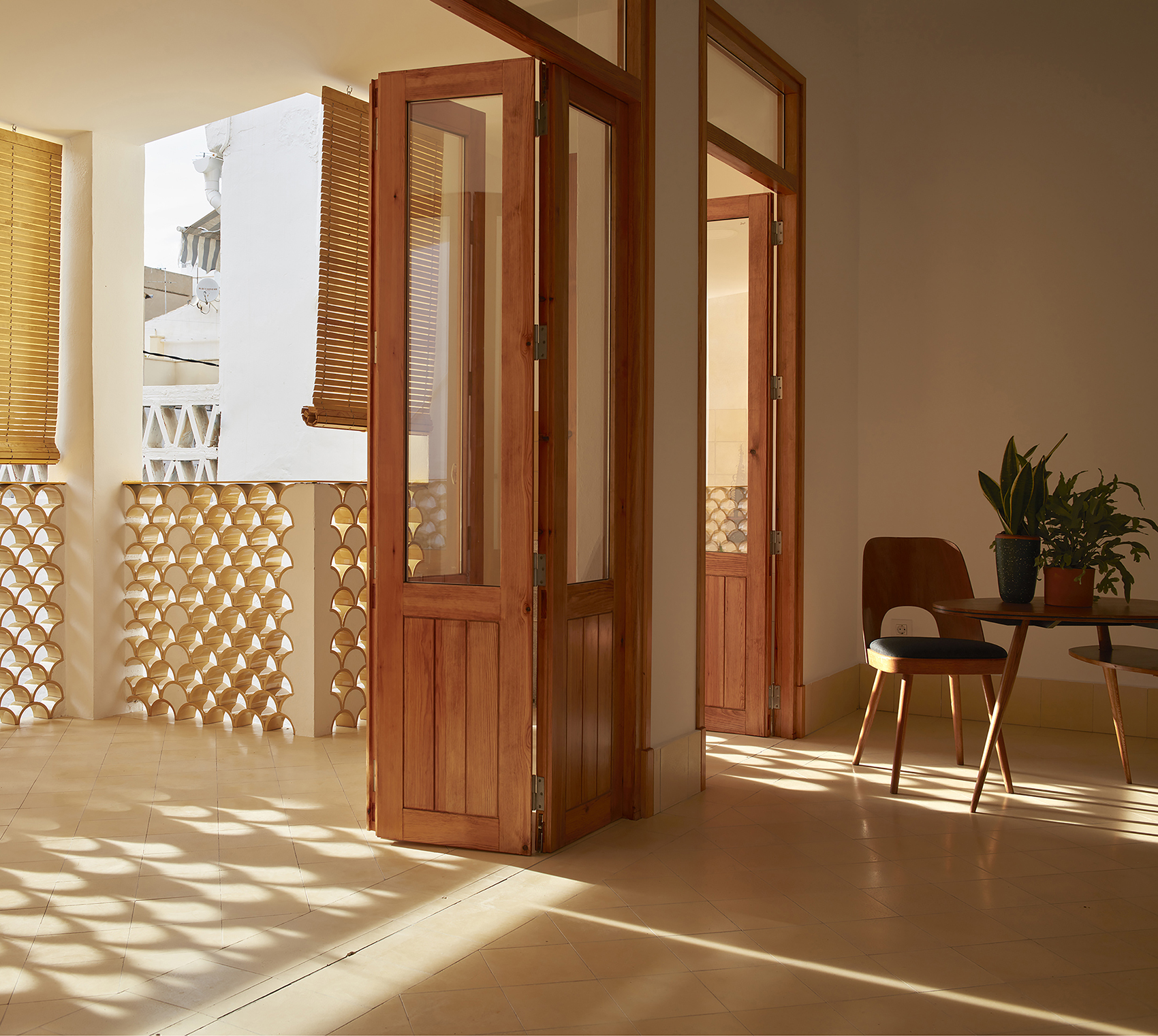 lurbe house by abalosllopis architects jordi marset