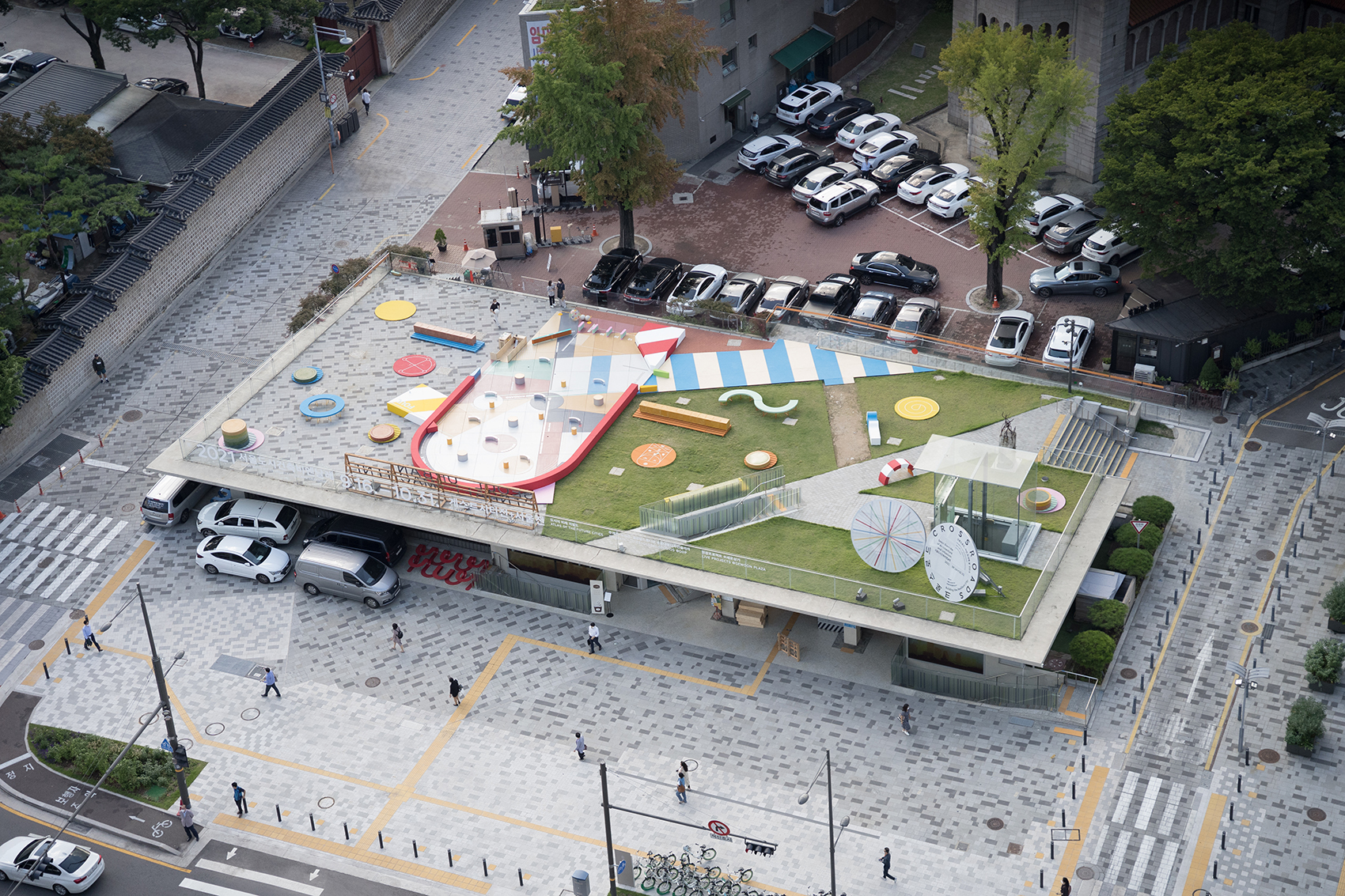 seoul urban pinball machine by studio heech 1