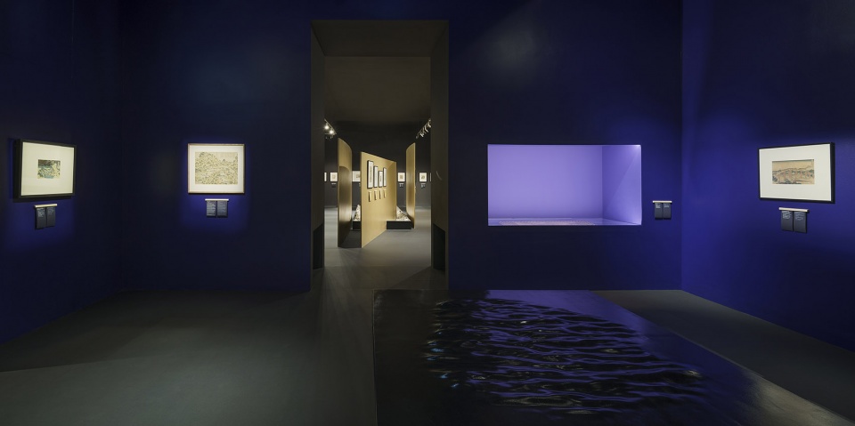 the exhibition hokusai passages by narchitektura