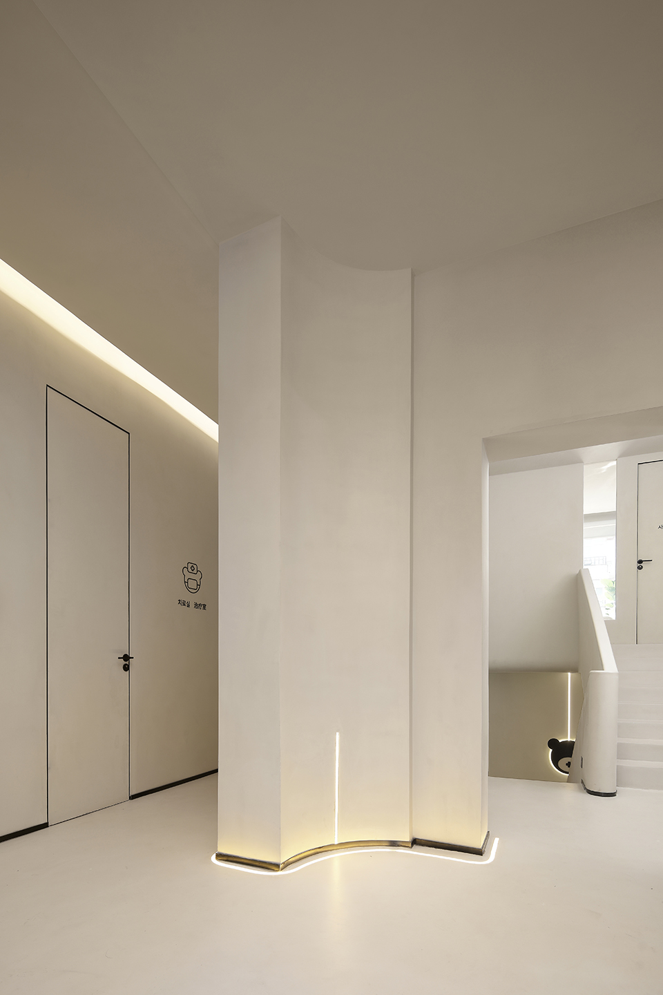abear beauty china by moothan design