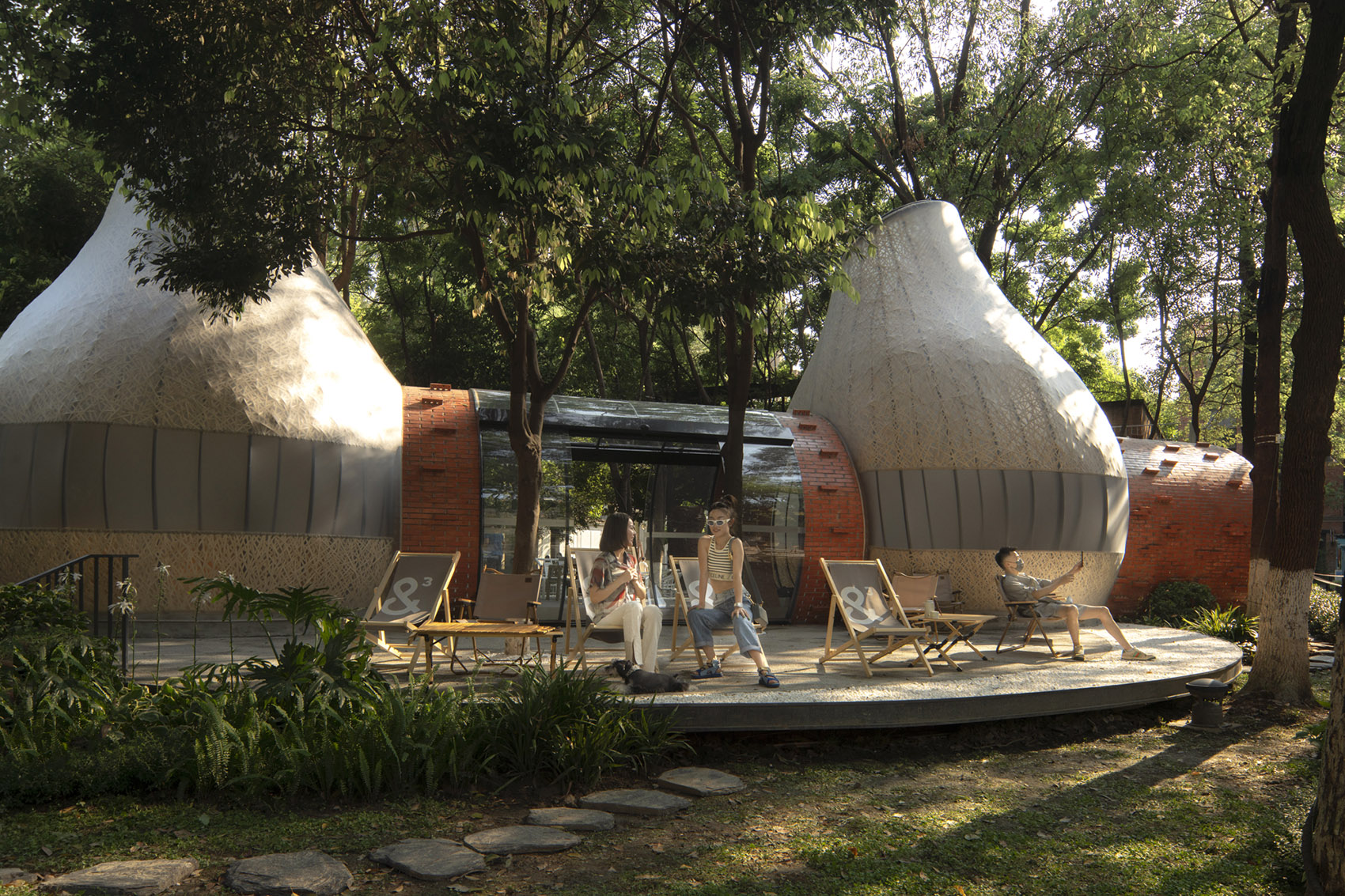 miss dong and martin public art space china by chengdu zaixing architectural desgin firm