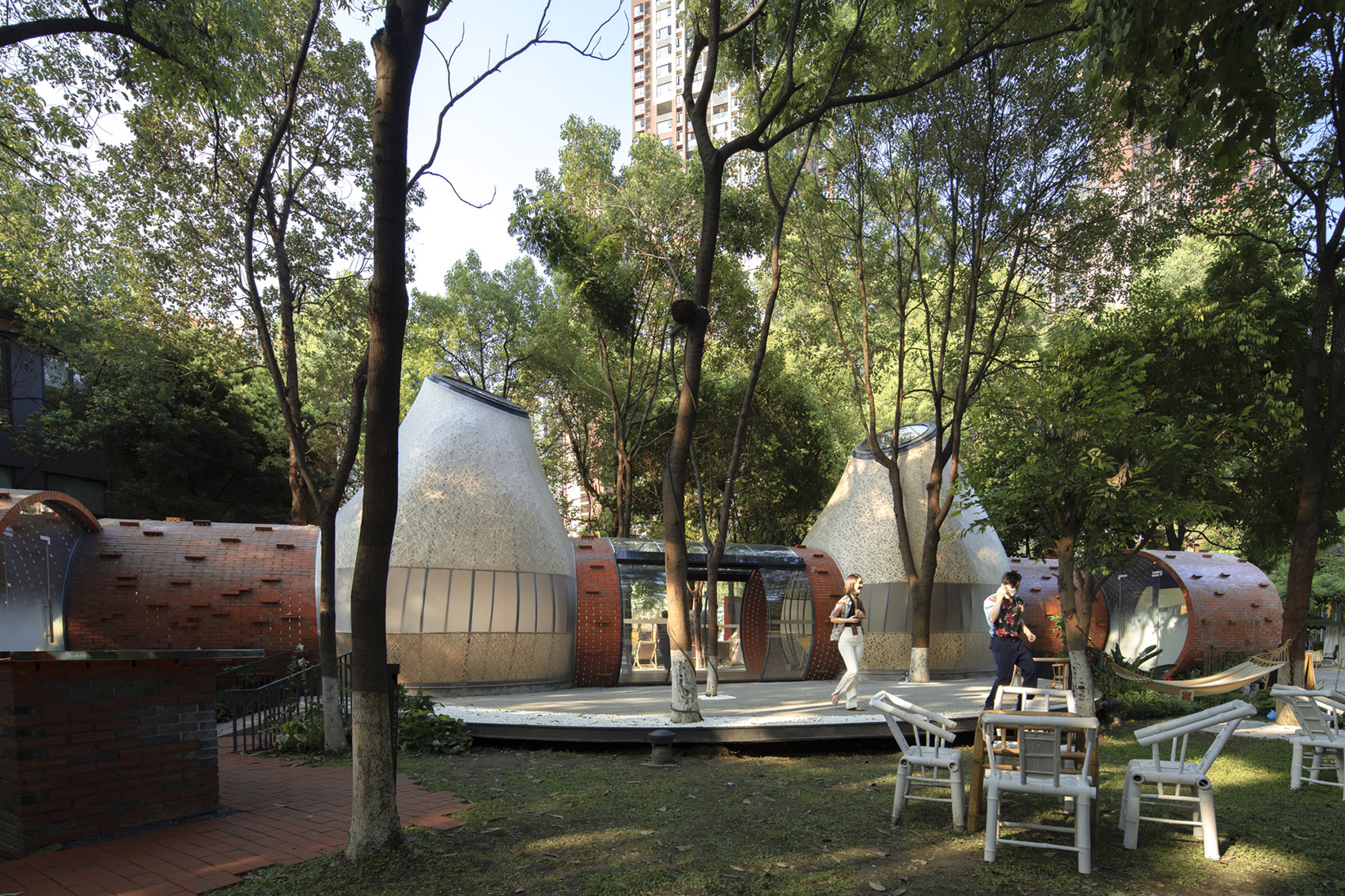miss dong and martin public art space china by chengdu zaixing architectural desgin firm