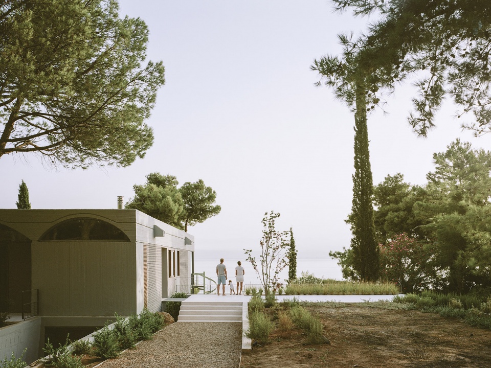 st minas house by neiheiser argyros