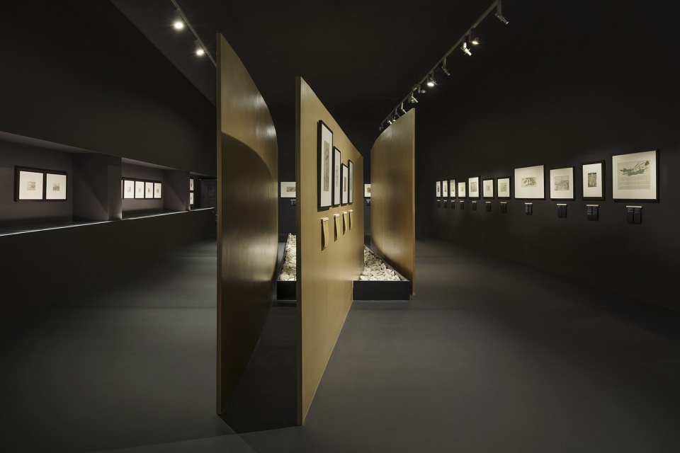 the exhibition hokusai passages by narchitektura