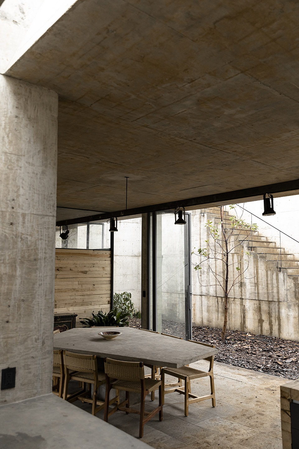 Avocado House by Francisco Pardo