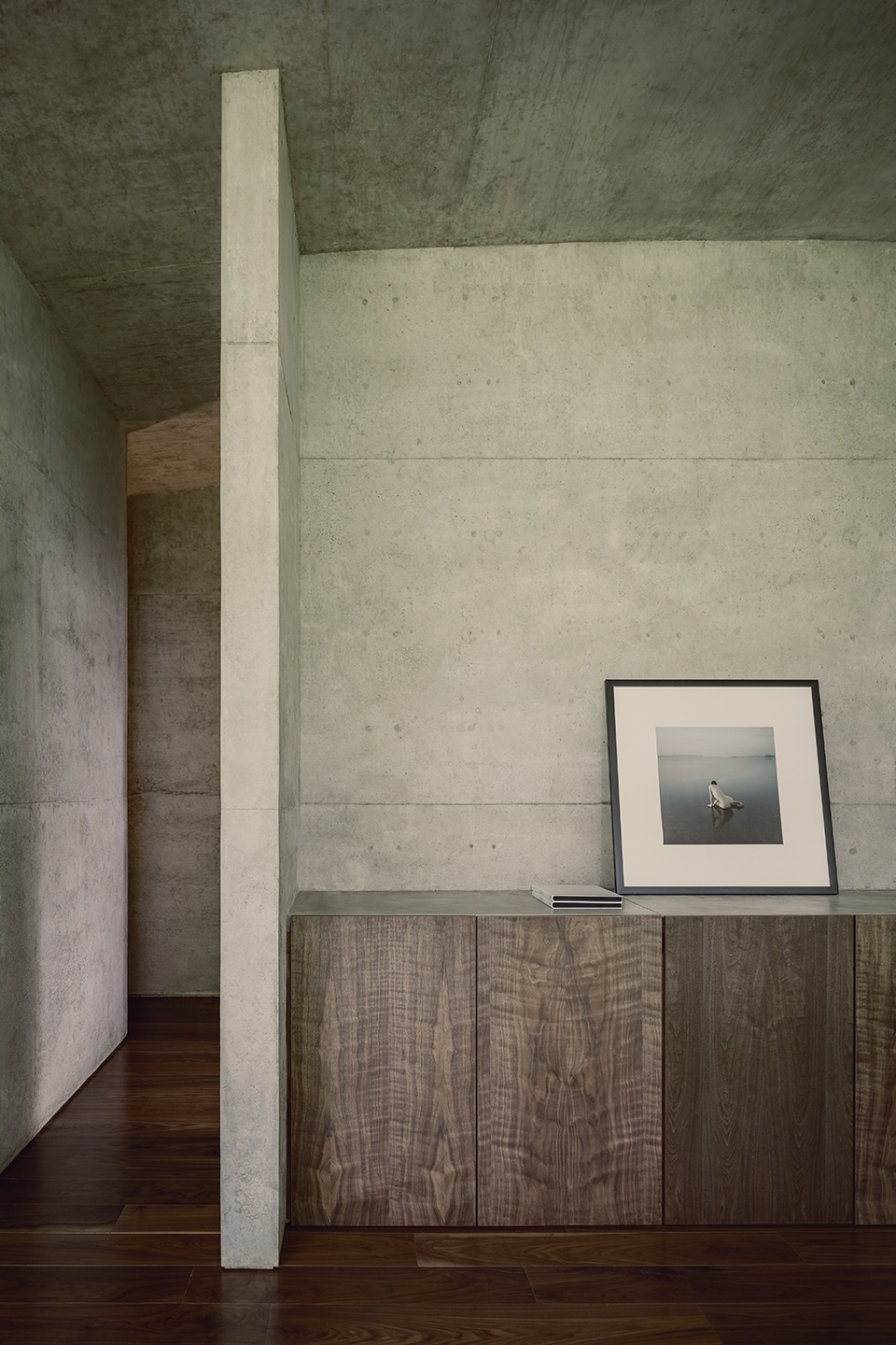 the hill in front the glen by hw studio
