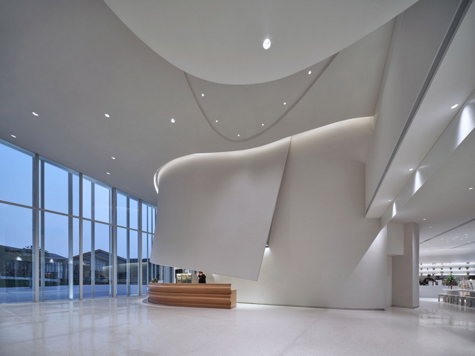 cang ma mountain flying carpet qingdao atour town parent kid centre china by gn architects