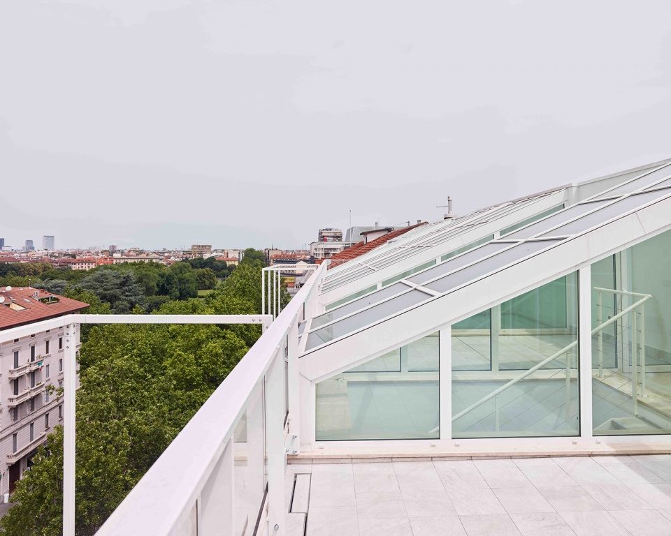 Casa Selene by Degli Esposti Architetti