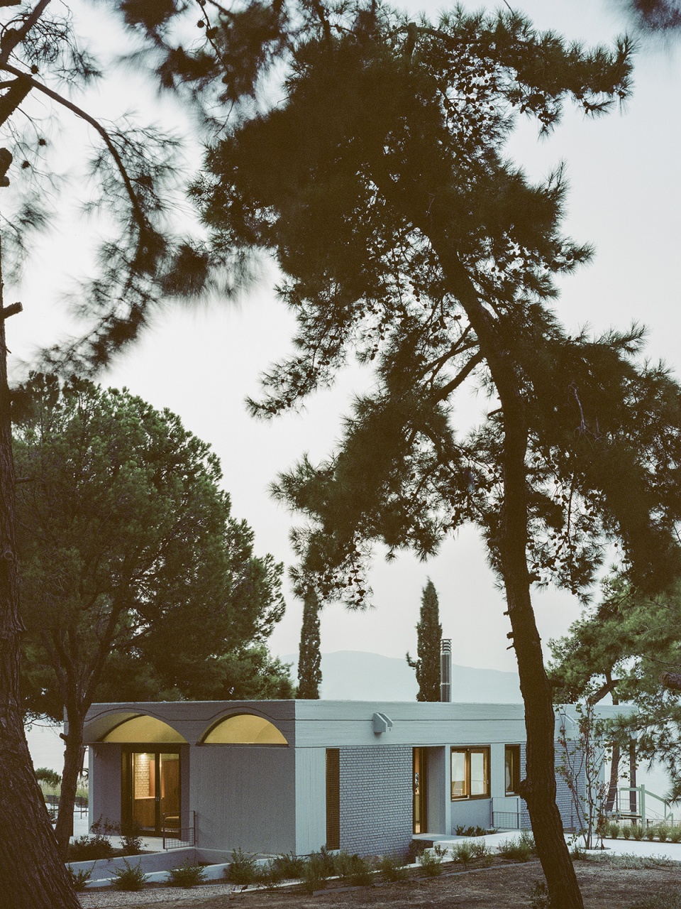 st minas house by neiheiser argyros