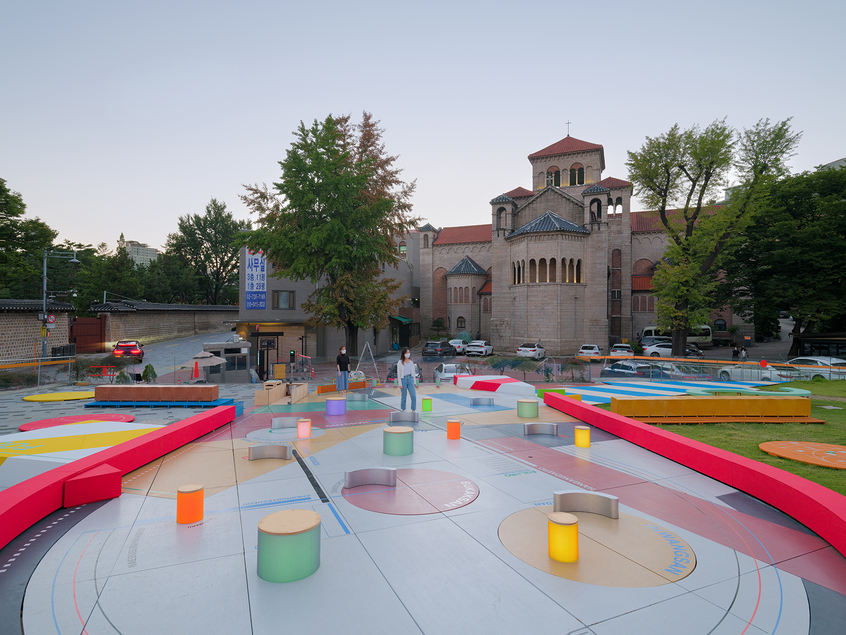 seoul urban pinball machine by studio heech