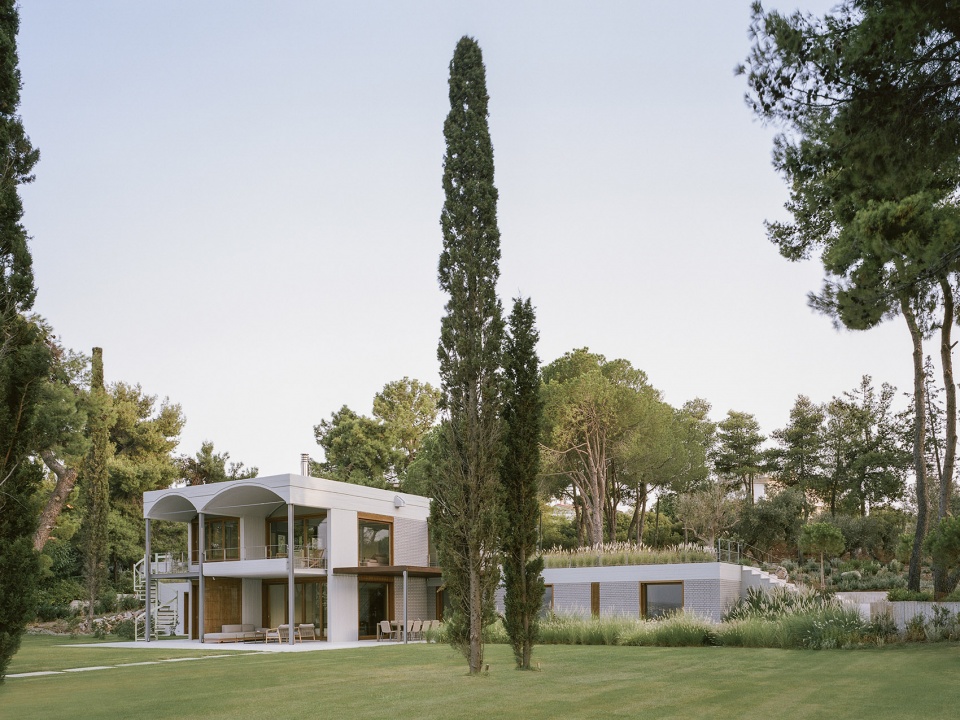 st minas house by neiheiser argyros