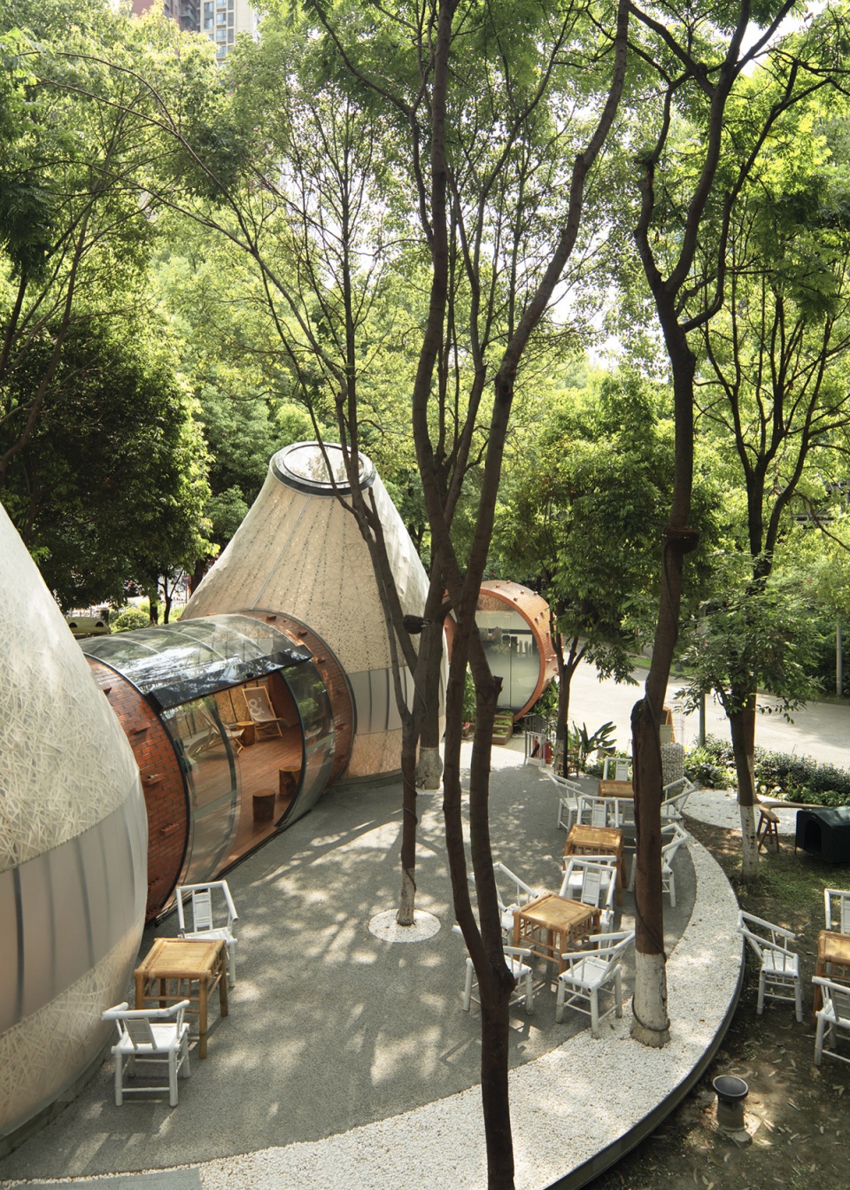 miss dong and martin public art space china by chengdu zaixing architectural desgin firm