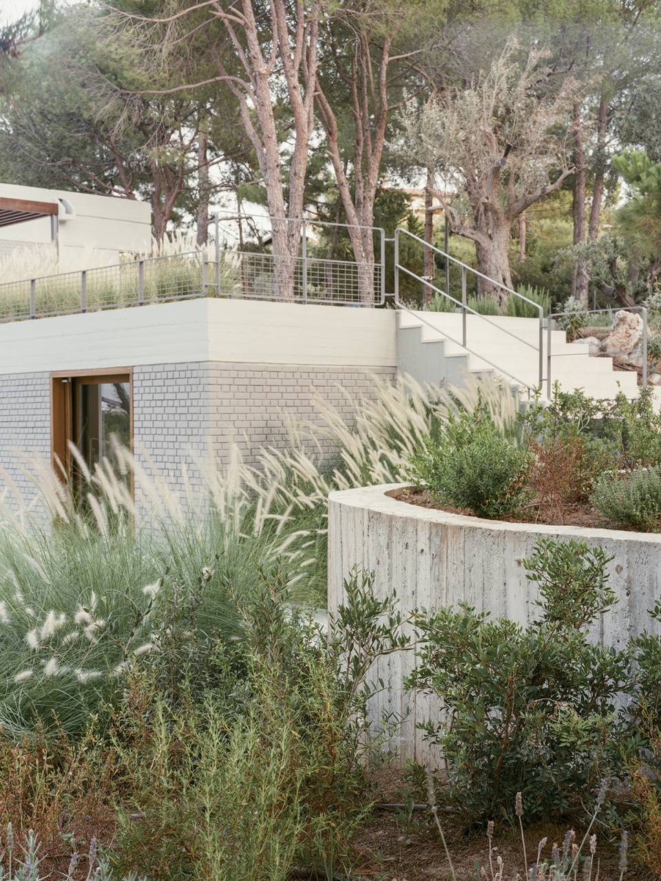 st minas house by neiheiser argyros
