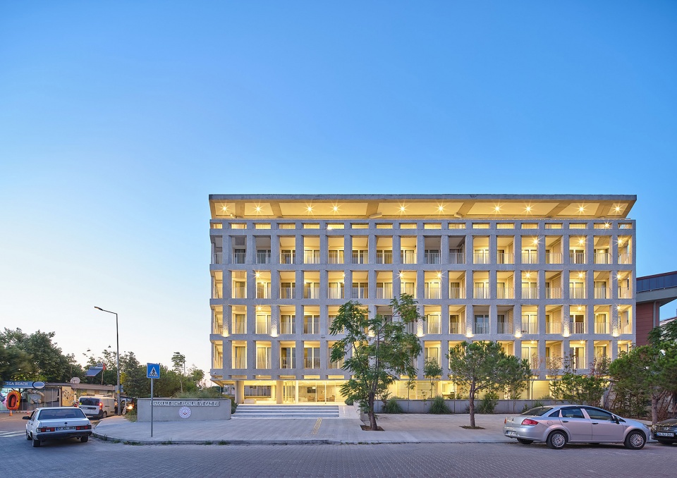 veterans house by yalin architectural design