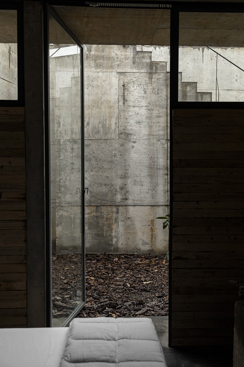 Avocado House by Francisco Pardo