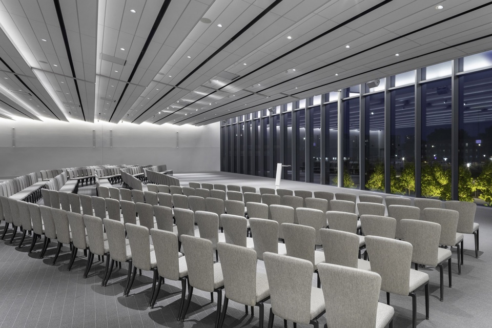 david rubenstein forum at the university of chicago by diller scofidio renfro