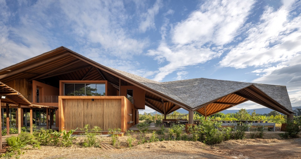 PANNAR Sufficiency Economic and Agriculture Learning Center Vin Varavarn Architects