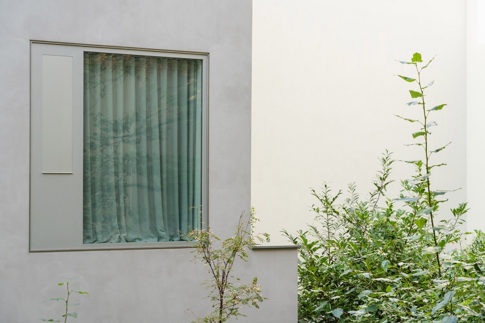 RHE42 by BATEK ARCHITEKTEN