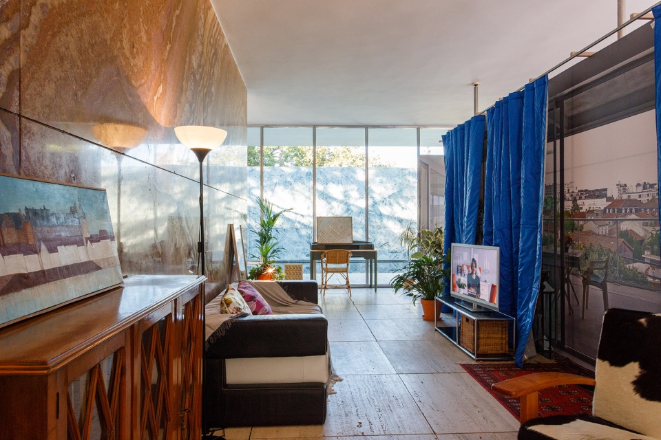 never demolish intervention at mies van der rohe pavilion