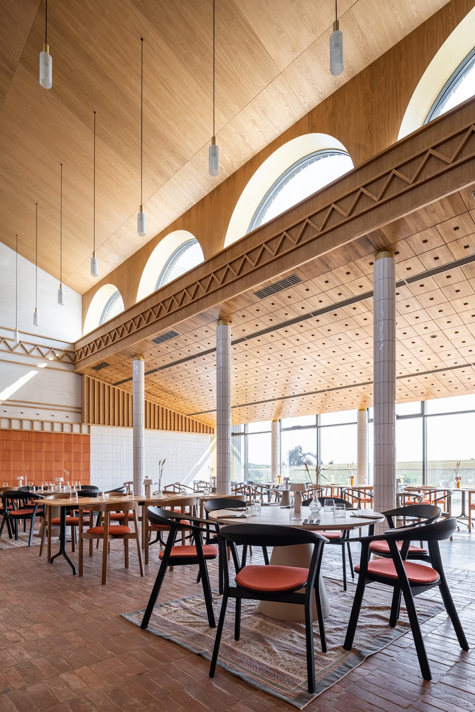 the hospitality center in the park kudykina gora by megabudka