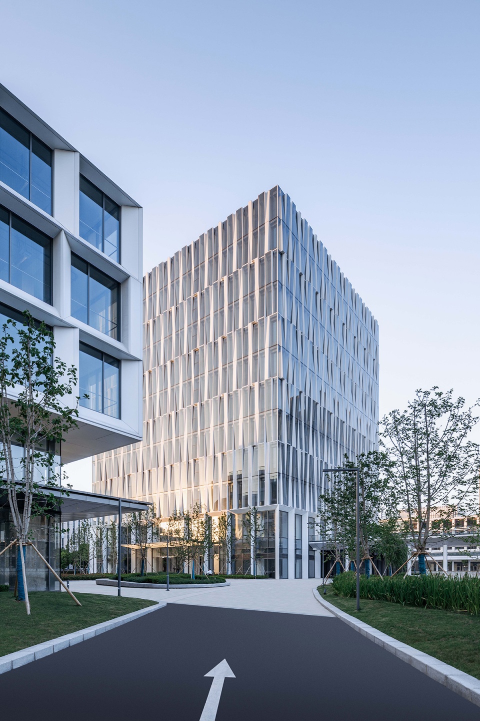caohejing science and technology oasis phase 4 china by gmp