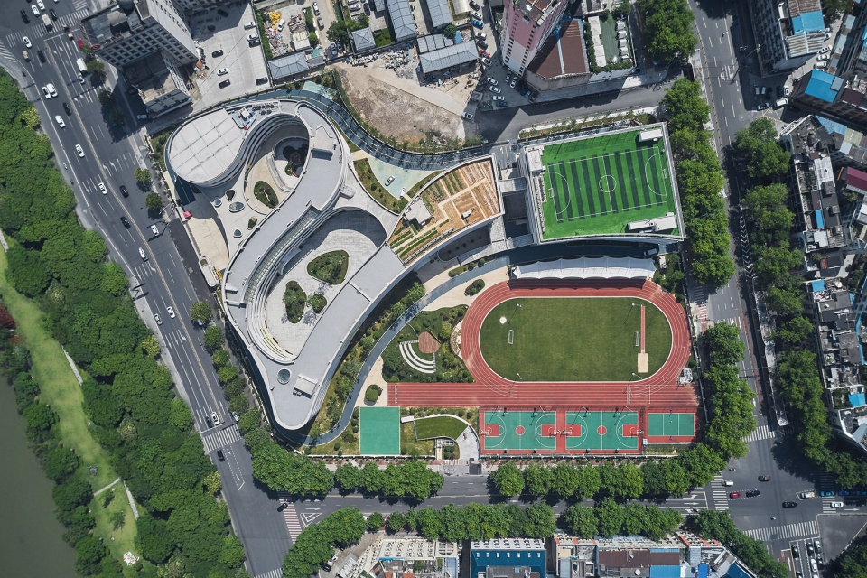 Chouzhou primary school in Yiwu City ZIAD