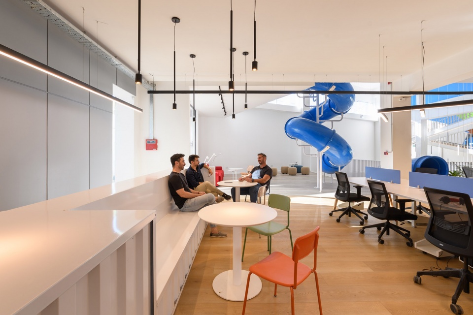 ENCODE OFFICES Avendano Boffi Ferreyra arquitectos