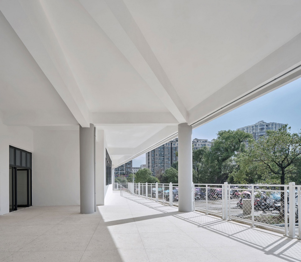 Yihuang 1st High School Complex Leeko Studio