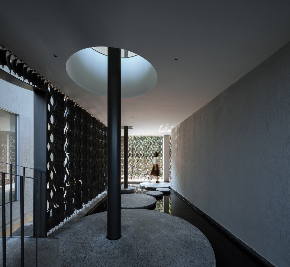 roof iii china by atelier lai
