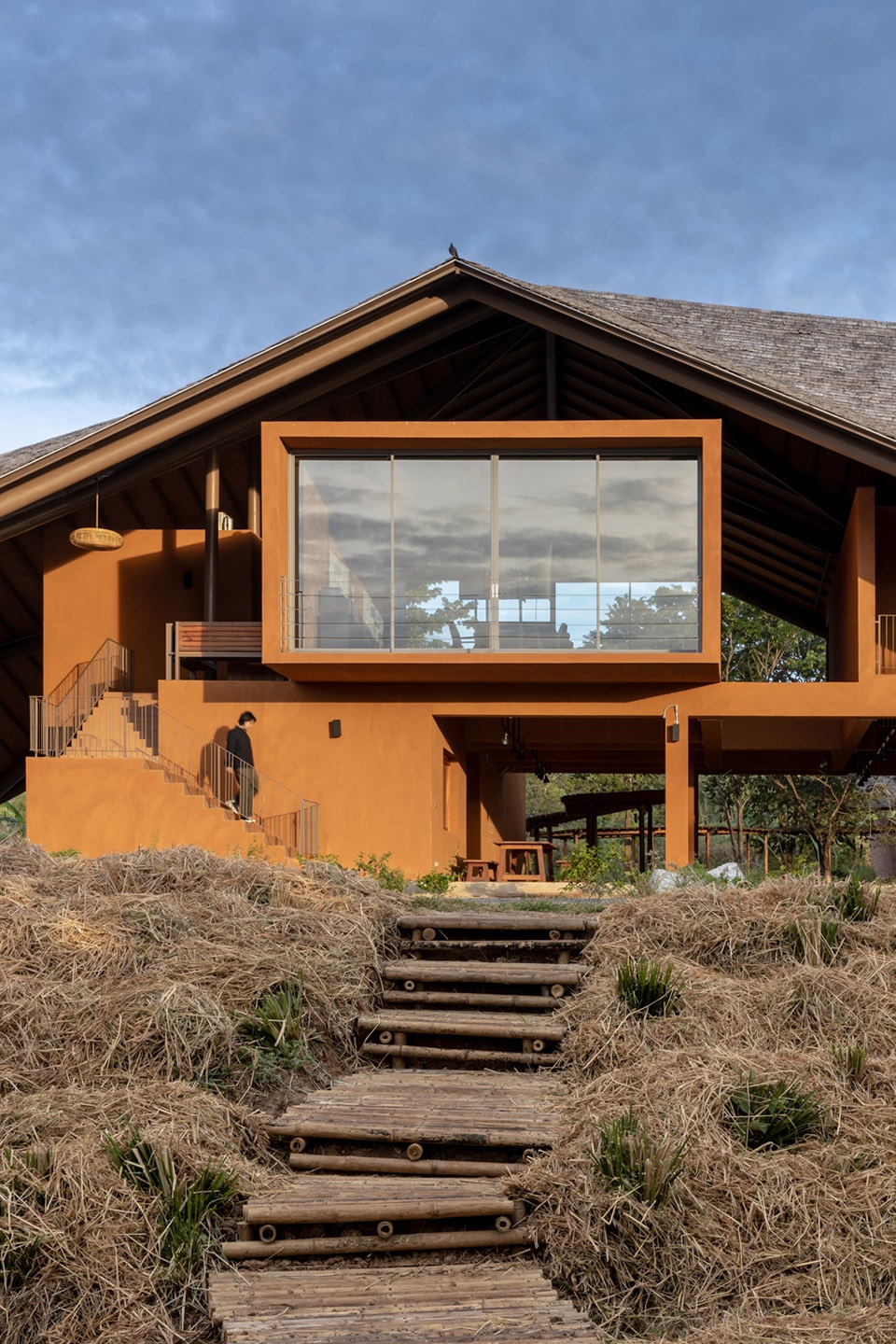 PANNAR Sufficiency Economic and Agriculture Learning Center Vin Varavarn Architects