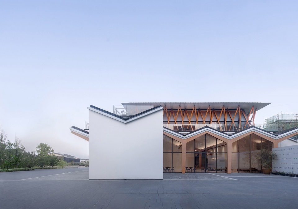 Art Gallery on Market Scenic Architecture