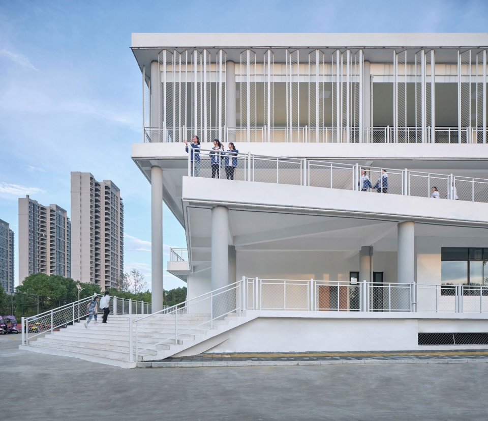 Yihuang 1st High School Complex Leeko Studio