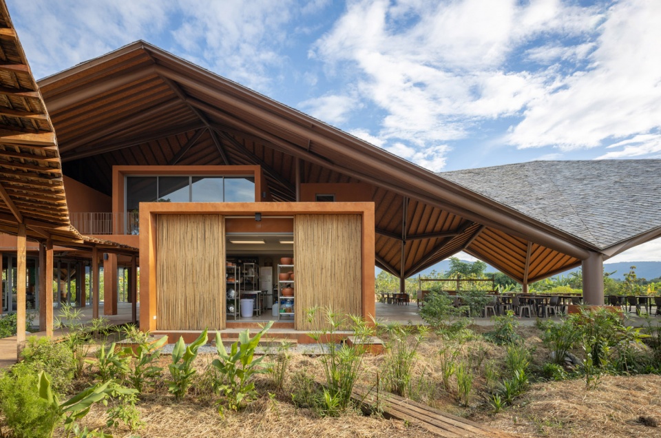 PANNAR Sufficiency Economic and Agriculture Learning Center Vin Varavarn Architects