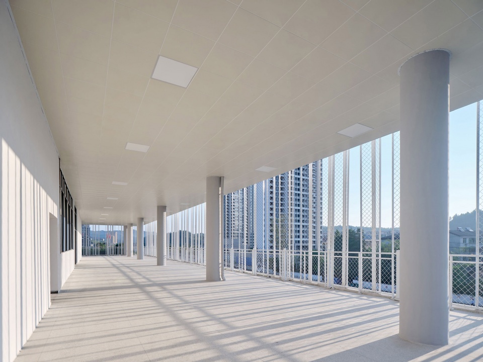 Yihuang 1st High School Complex Leeko Studio