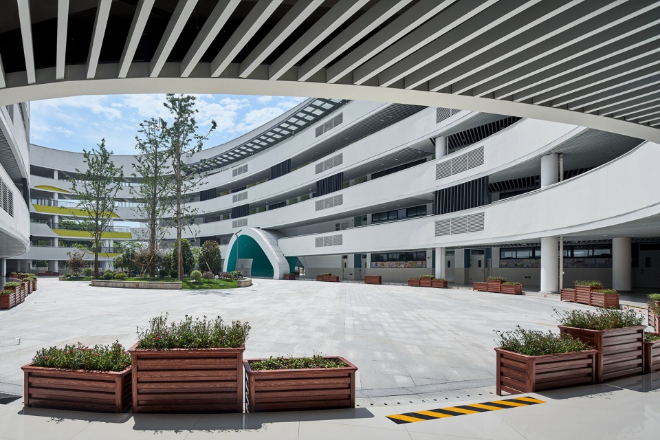 Chouzhou primary school in Yiwu City ZIAD