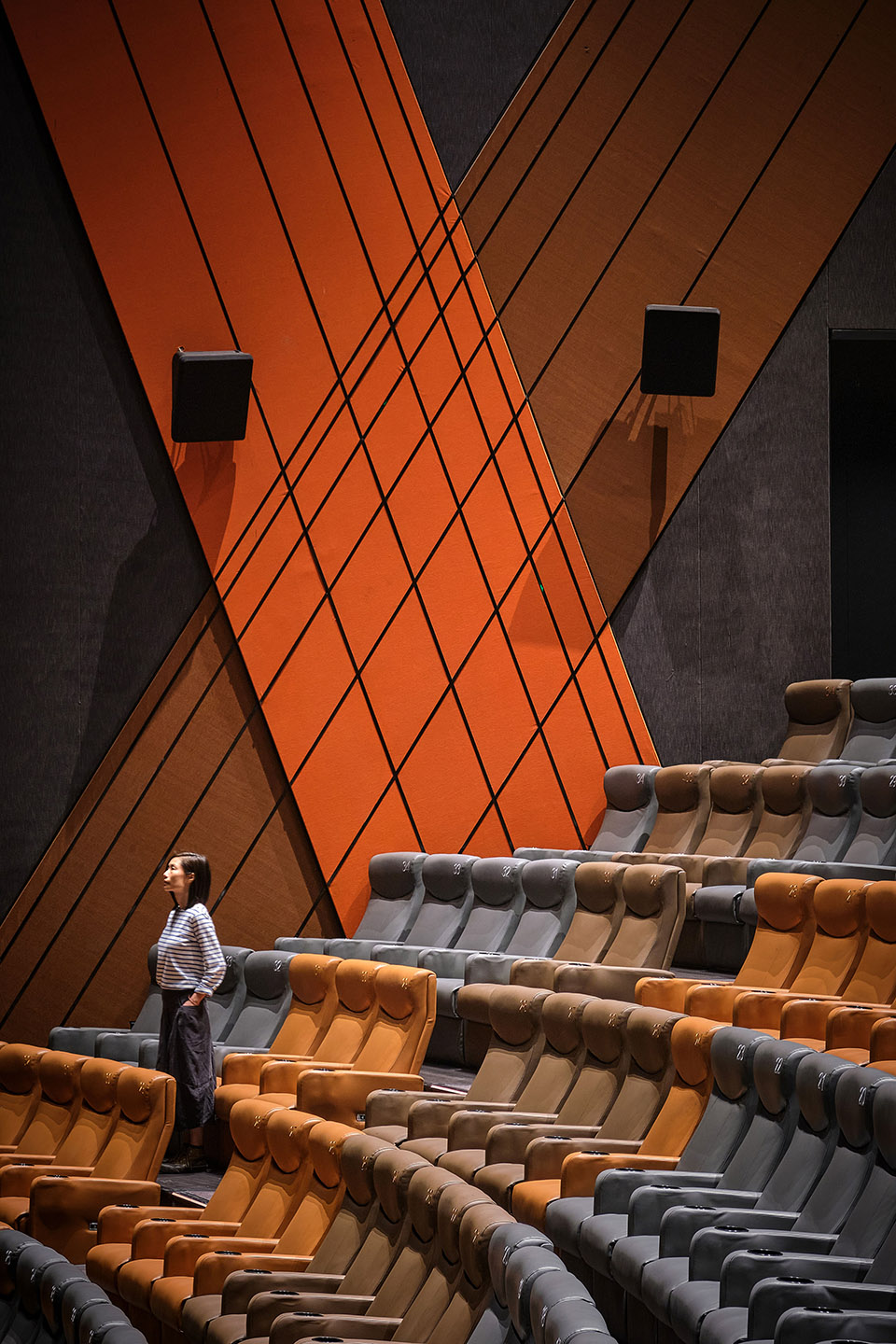 Jinyi Cinema, Shenzhen by One Plus Partnership - 谷德设计网