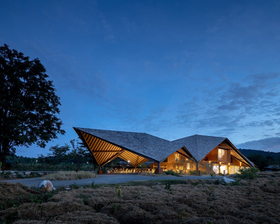 PANNAR Sufficiency Economic and Agriculture Learning Center Vin Varavarn Architects