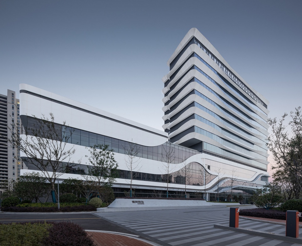 days inn haimen china by ruf architects