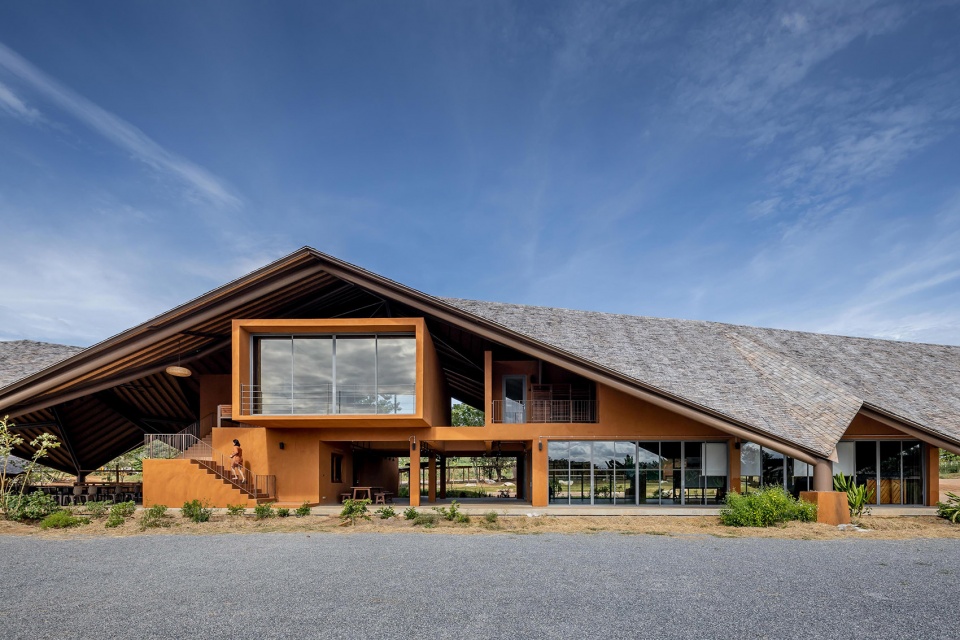 PANNAR Sufficiency Economic and Agriculture Learning Center Vin Varavarn Architects