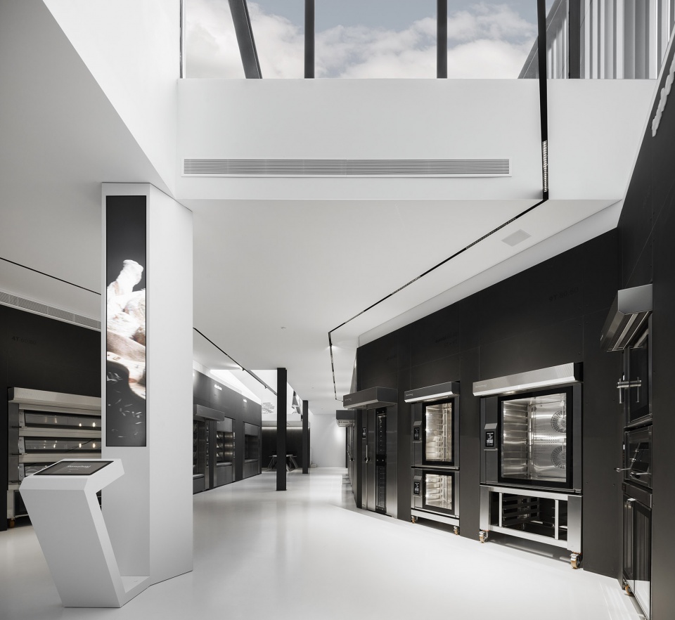 Requalification and Expansion of Ramalhos Facilities Espaco Objecto Arquitetura Design