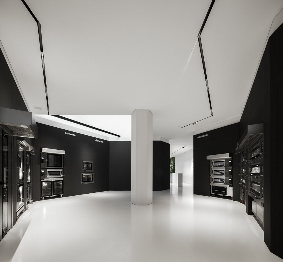 Requalification and Expansion of Ramalhos Facilities Espaco Objecto Arquitetura Design