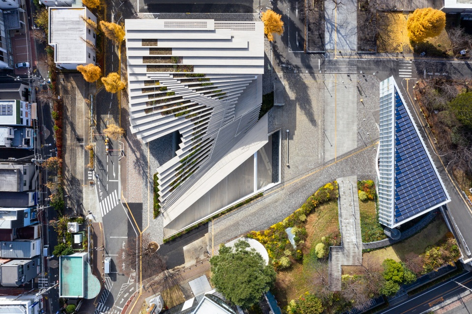 Tokyo Tech Hisao Hiroko Taki Plaza by Kengo Kuma and Associates
