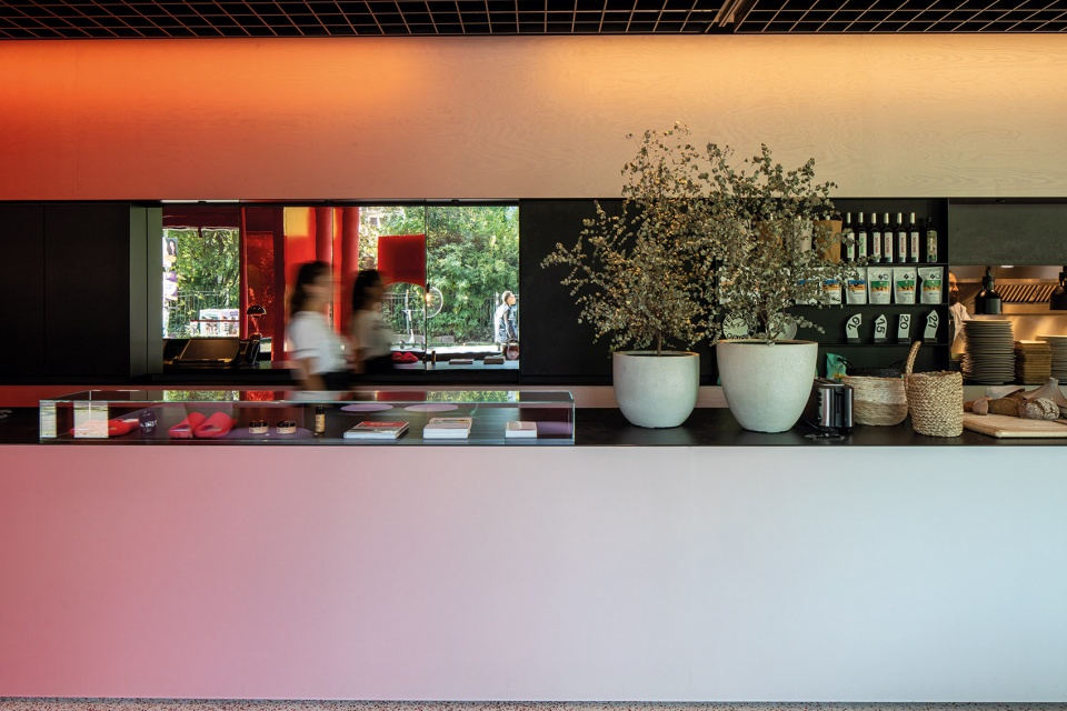 Cafe Camaleon by GRAS Reynes Arquitectos MVRDV Laura V Rave 1